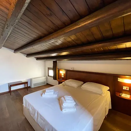 Szálloda La Plumeria Cefalù