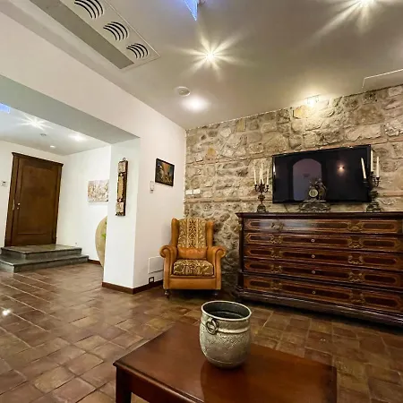 Szálloda La Plumeria Cefalù