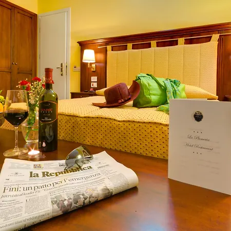 Szálloda La Plumeria Cefalù