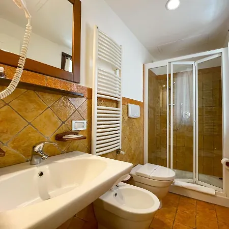 Hotel La Plumeria 4*