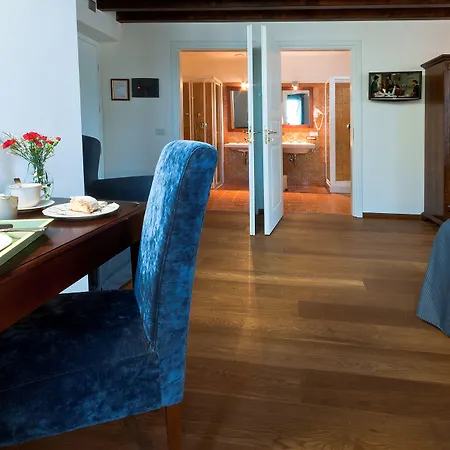 Hotel La Plumeria 4*