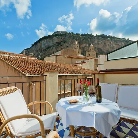 La Plumeria Hotel 4*