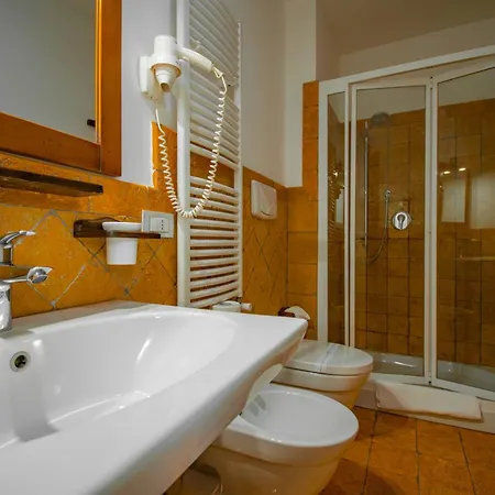 La Plumeria 4* Чефалу