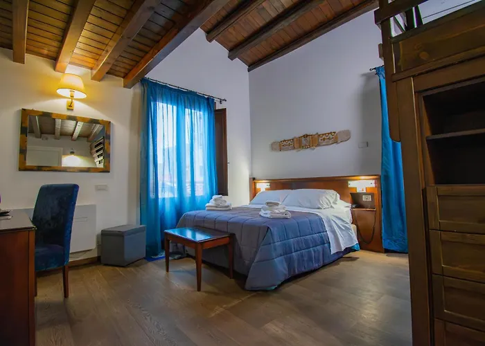 La Plumeria فندق تْشيفالو