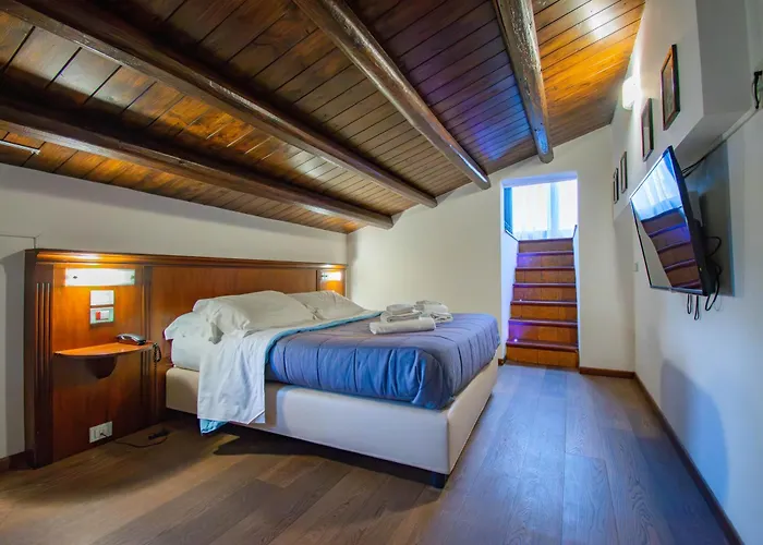 拉普露米丽雅酒店 酒店